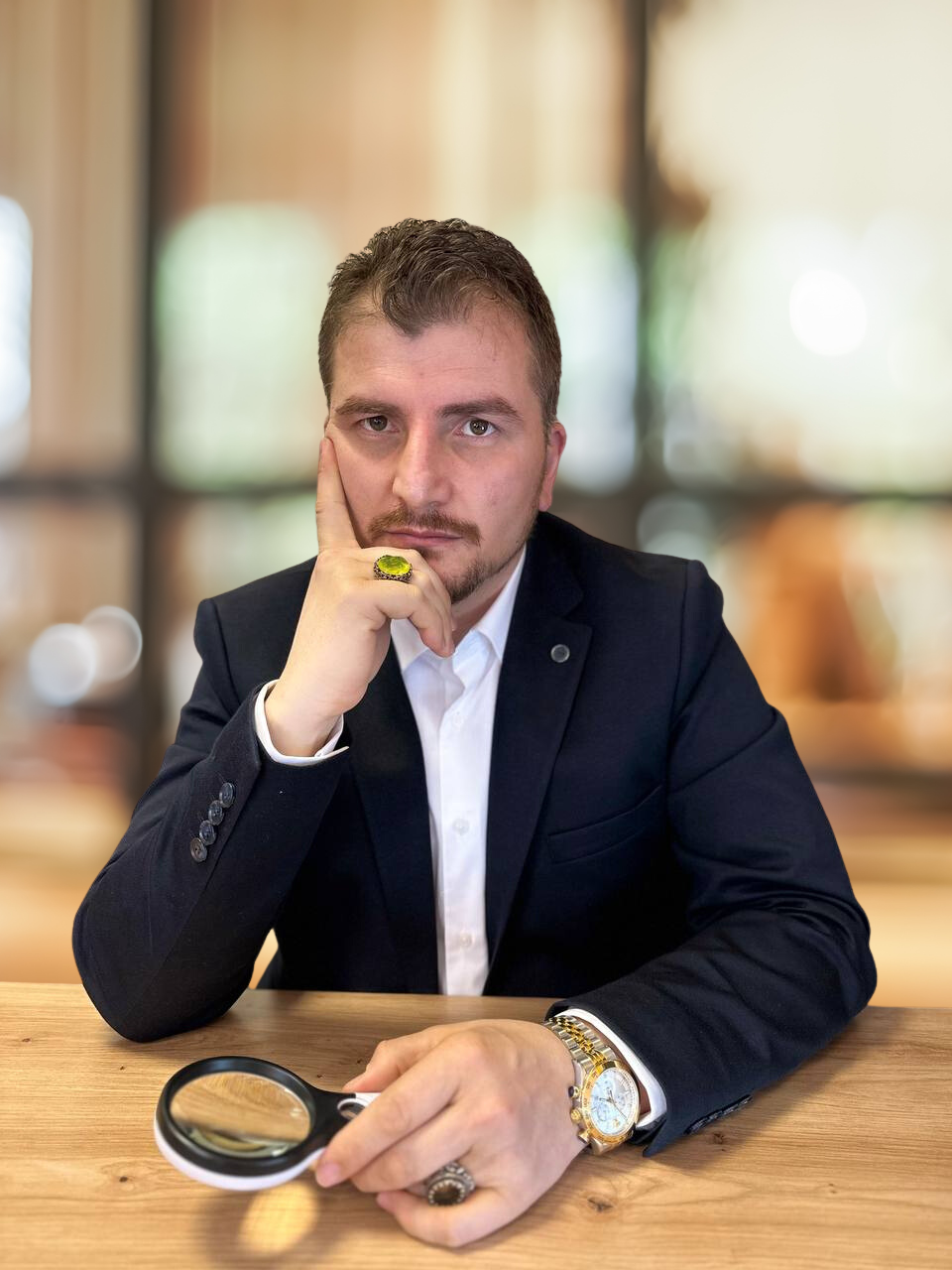 Uzm Fizyonomist Ahmed Burak